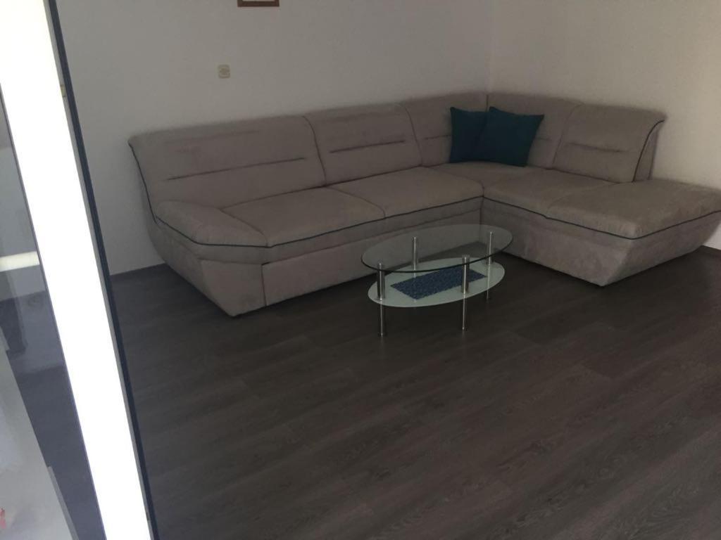 Apartmani Ana مالينسكا المظهر الخارجي الصورة