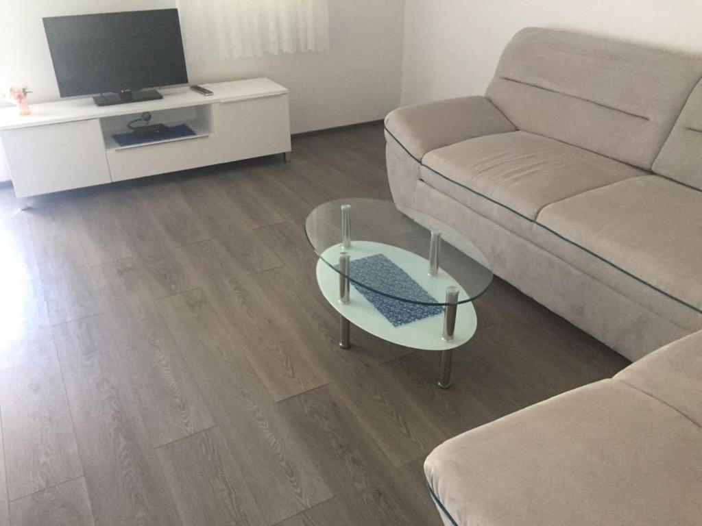 Apartmani Ana مالينسكا المظهر الخارجي الصورة